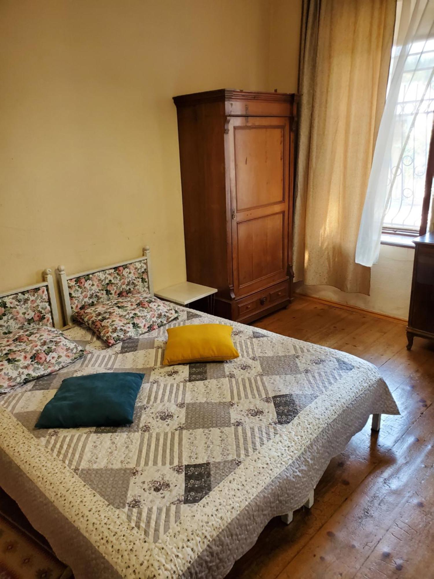 Уиут Ниниа Сад Apartment Tbilisi Bagian luar foto